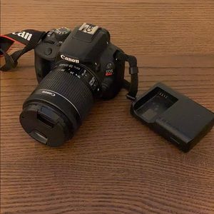 Canon EOS Rebel SL1 SLR with 18-55mm STM Lens
